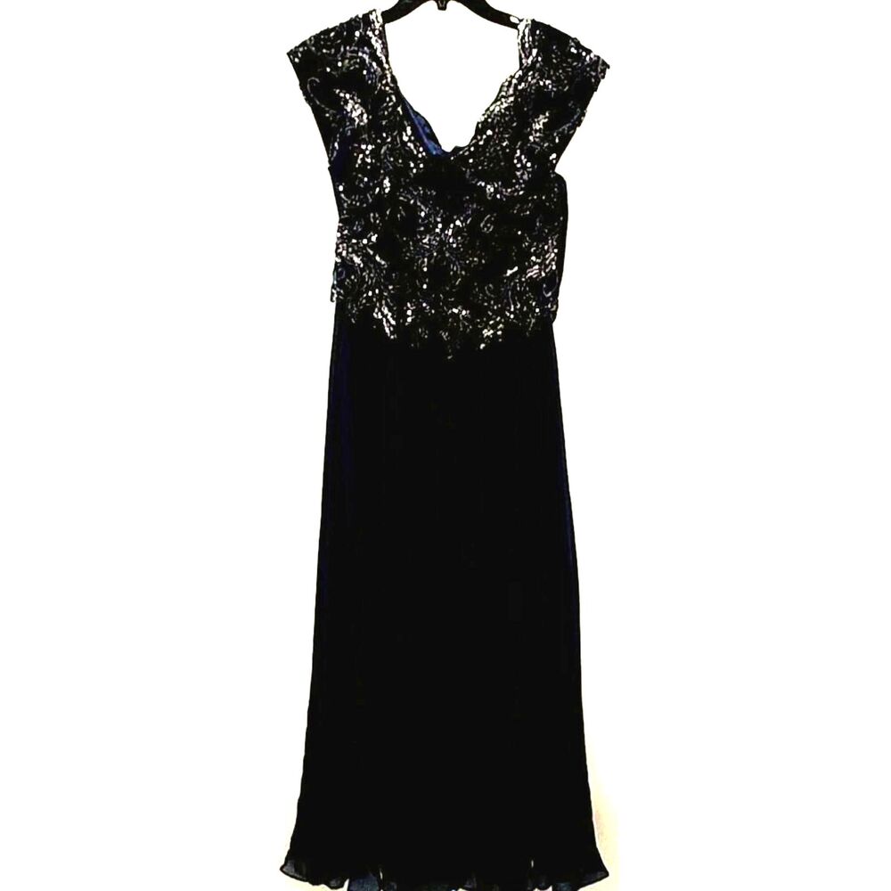 Xscape Sequin Lace Bodice Crepe Gown Blue Size 16 Formal Maxi